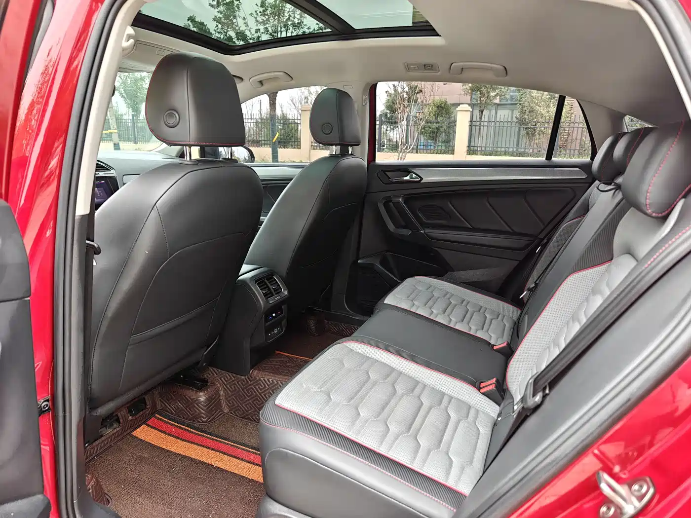 Volkswagen Tiguan X 2021 330TSI 2WD Prestige Flagship фото 13