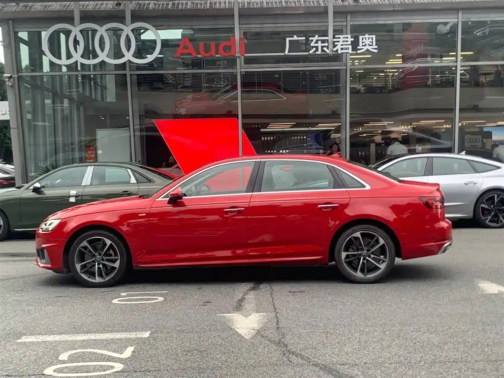 Audi A4L 2019 40 TFSI Fashion (China V) фото 3
