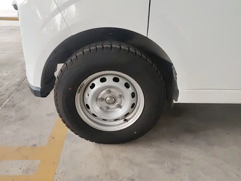 Yuan Cheng Farizon Star Enjoy F1E 2024 2023 Flatbed Truck EVE Energy 41.86kWh