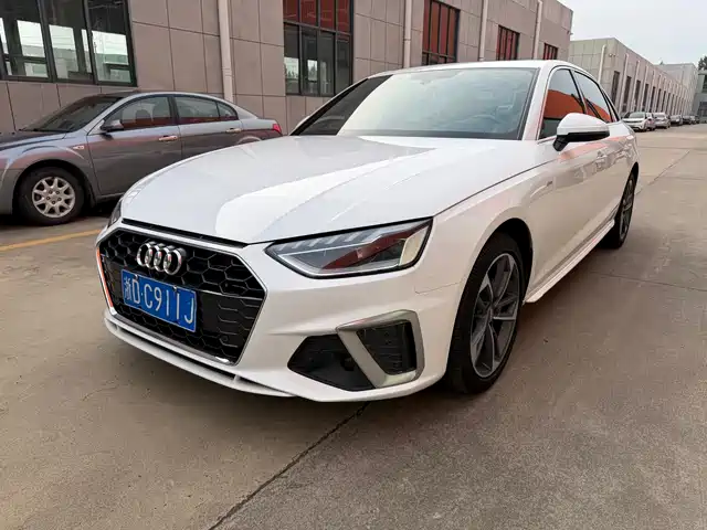 Audi A4L 40 TFSI, Комфортная жизнь