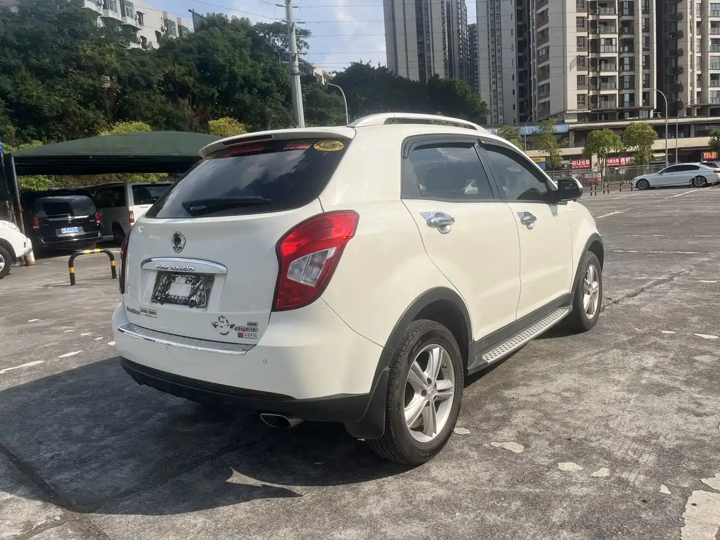 SsangYong Korando 2014 2014 2.0L Gasoline 4WD Automatic Luxury Navigation Edition