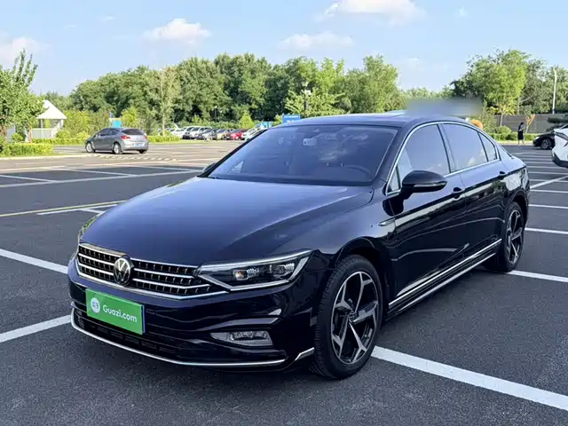 Volkswagen Magotan 2024