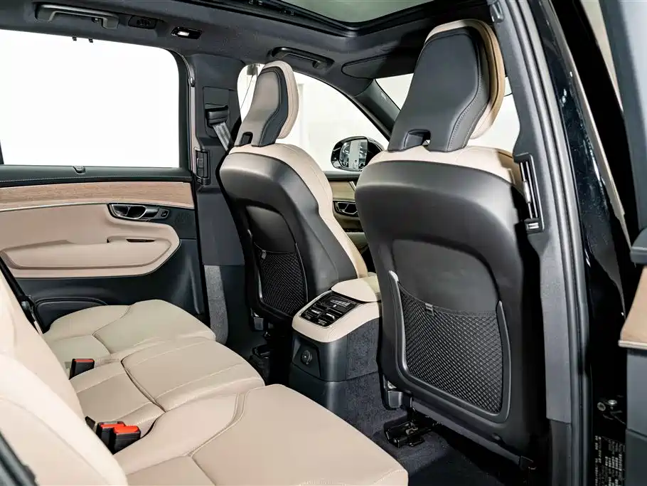 Volvo XC90 Plug-in Hybrid 2026 2025 Facelift T8 Intelligent Luxury 7-Seater