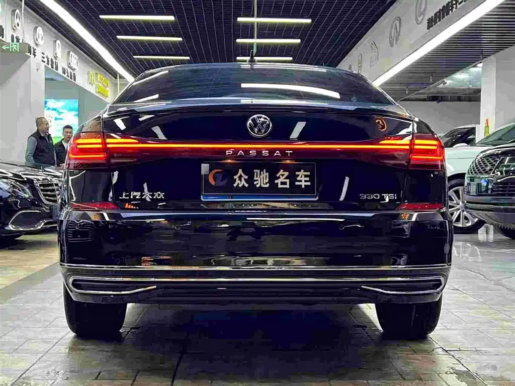 Volkswagen Passat 2024 330TSI Starlight Elite Edition фото 7