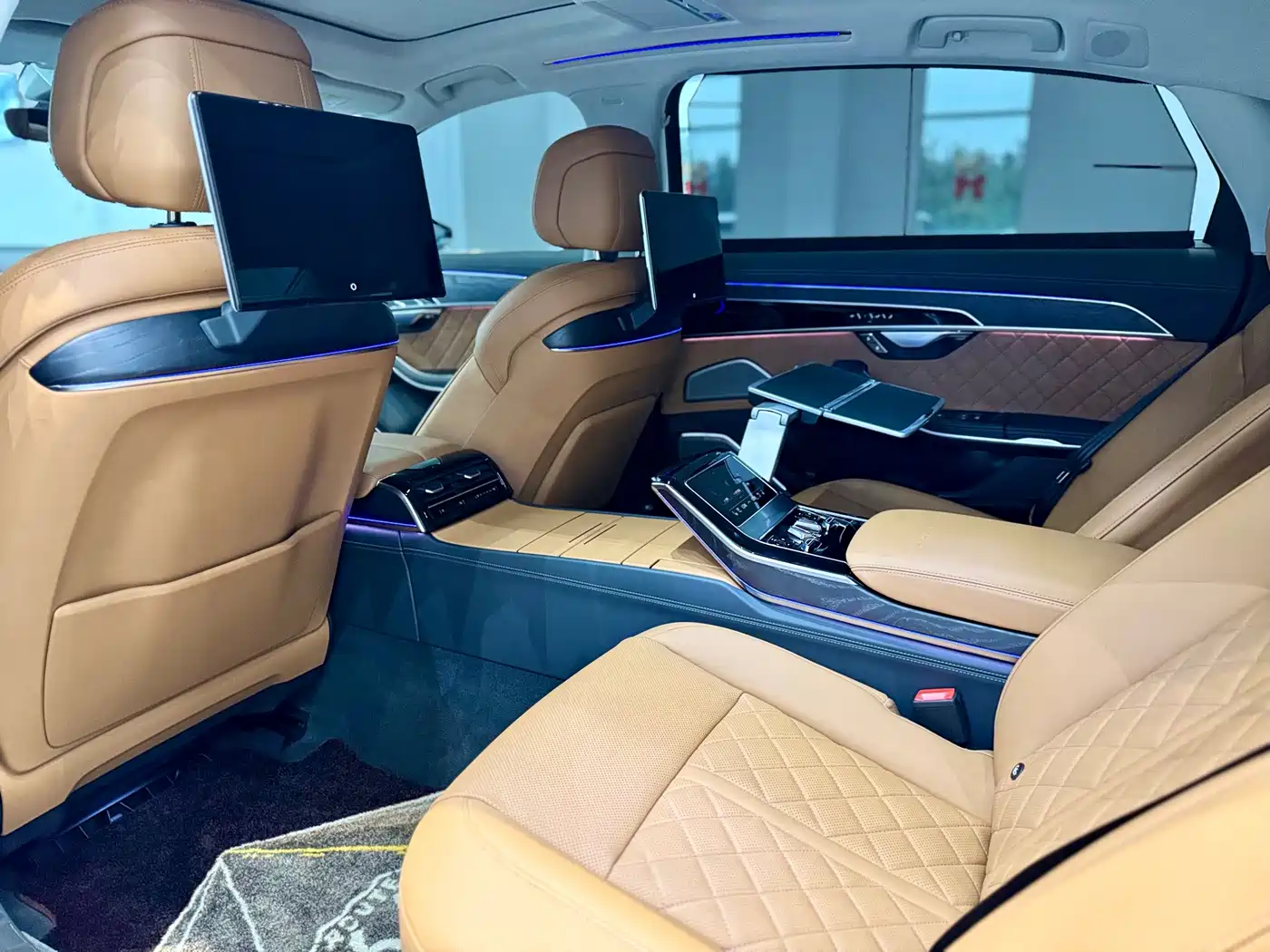 Audi A8 2026 2025 A8L Horch Founder Edition 55TFSI