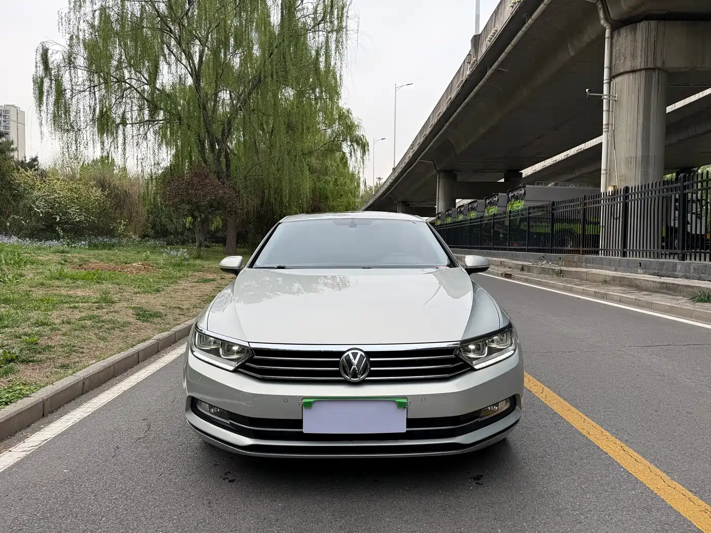 Volkswagen Magotan 2017 330TSI DSG Luxury фото 2