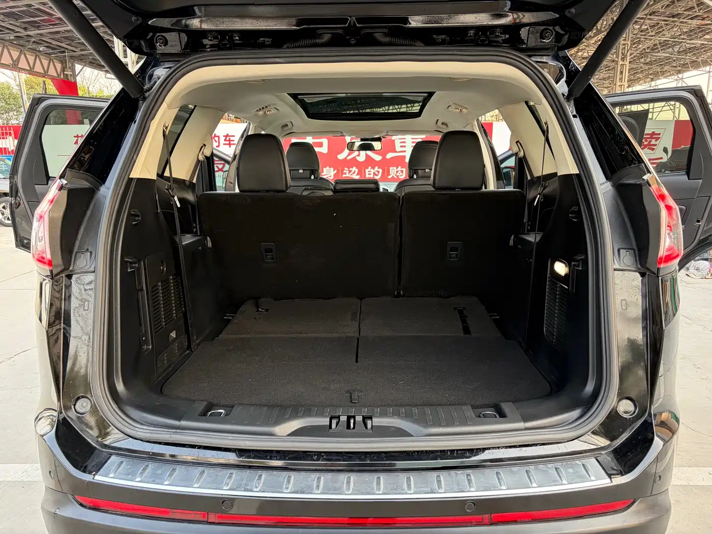 Ford Edge 2018 2018 EcoBoost 245 FWD Luxury 7-seater China V