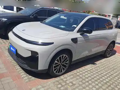 Leapmotor B10