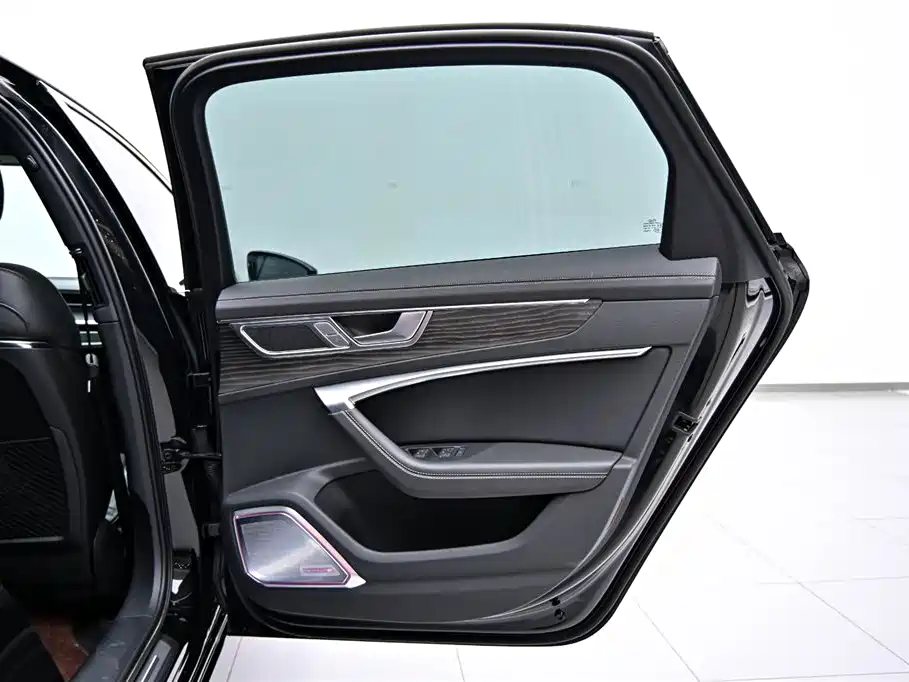 Audi A6L 2024 55 TFSI quattro Exclusive Dynamic фото 21