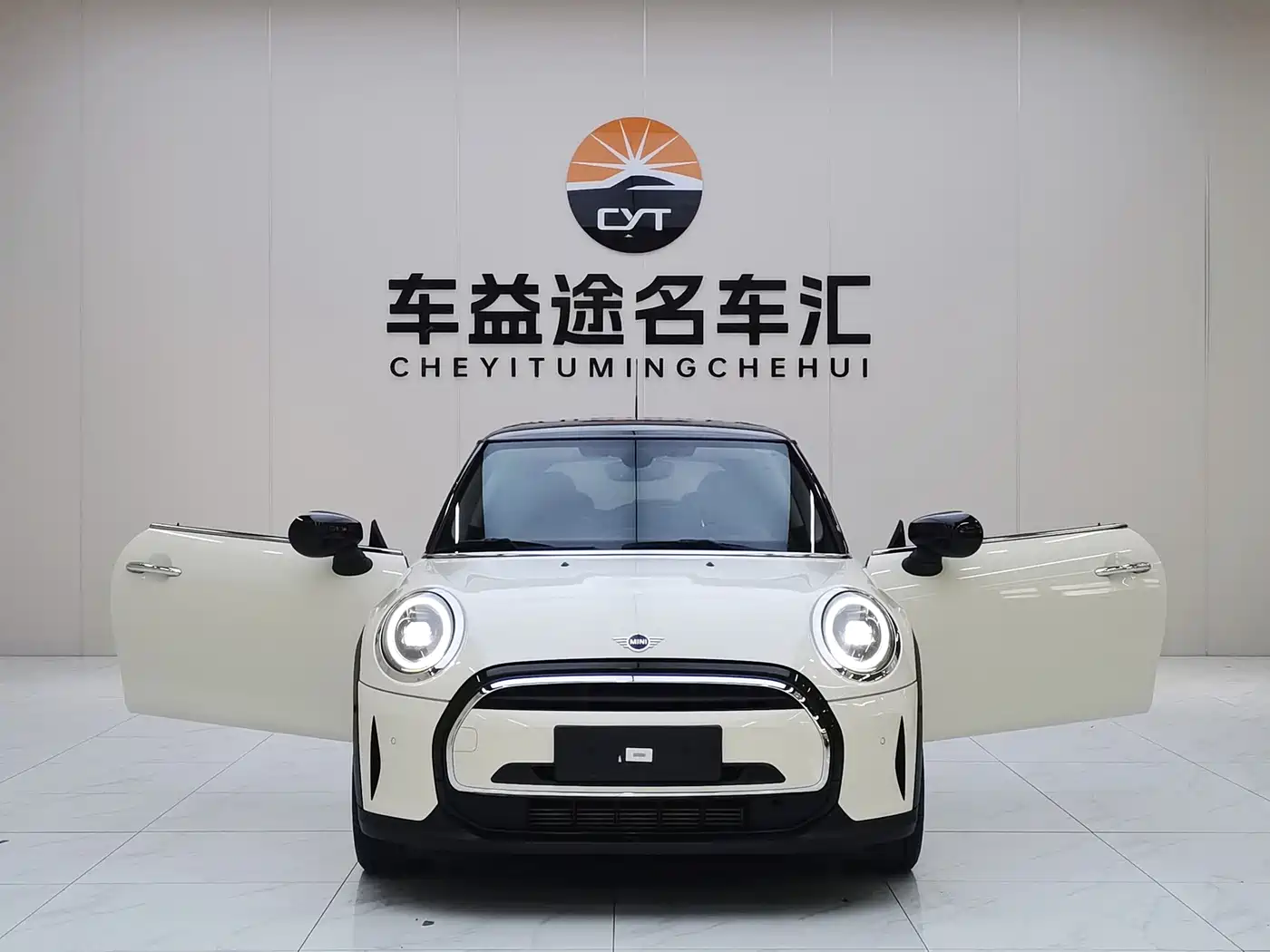 Фото 2 - MINI MINI