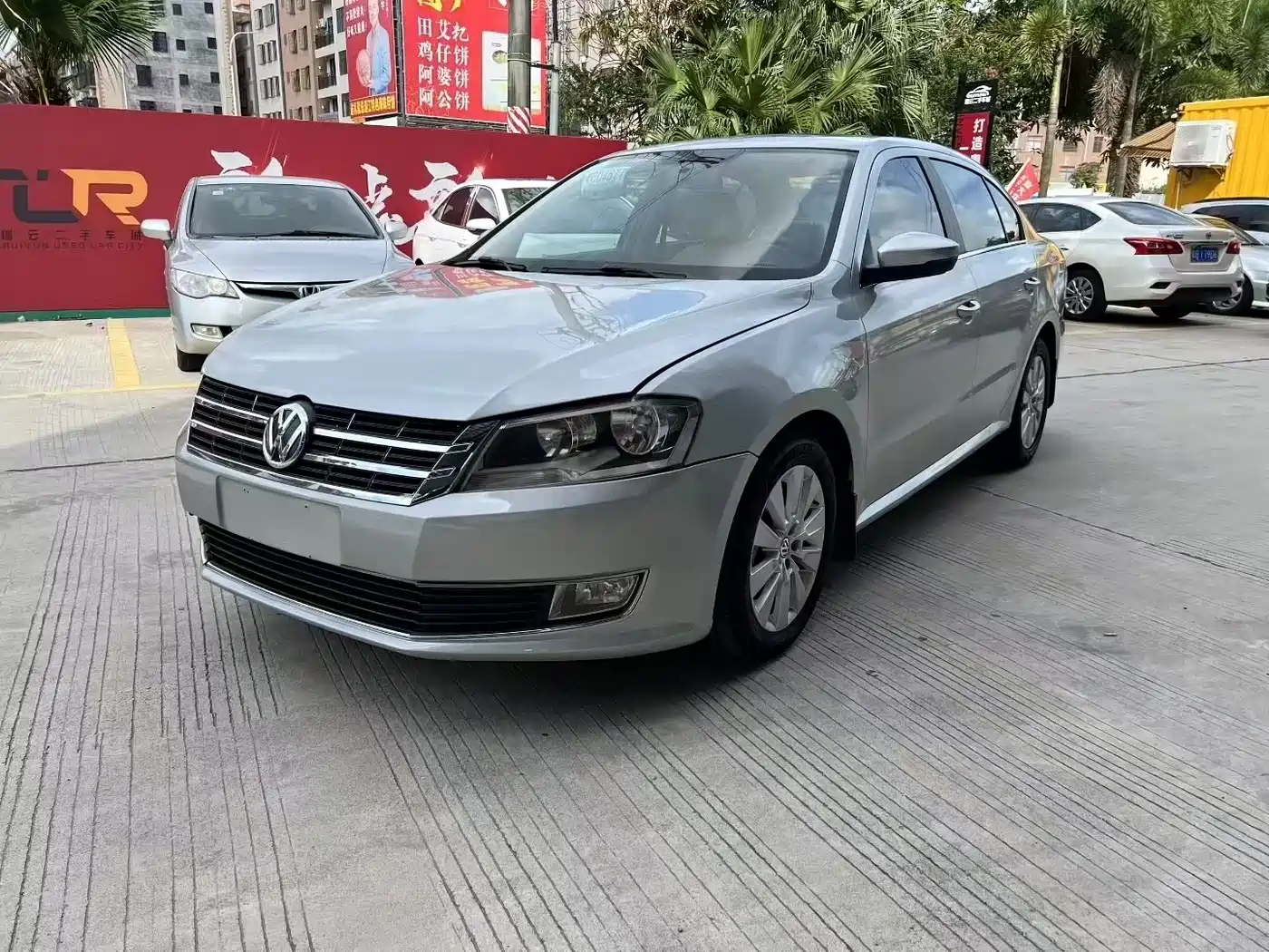 Volkswagen Lavida 2013 Facelift 1.4TSI DSG Luxury