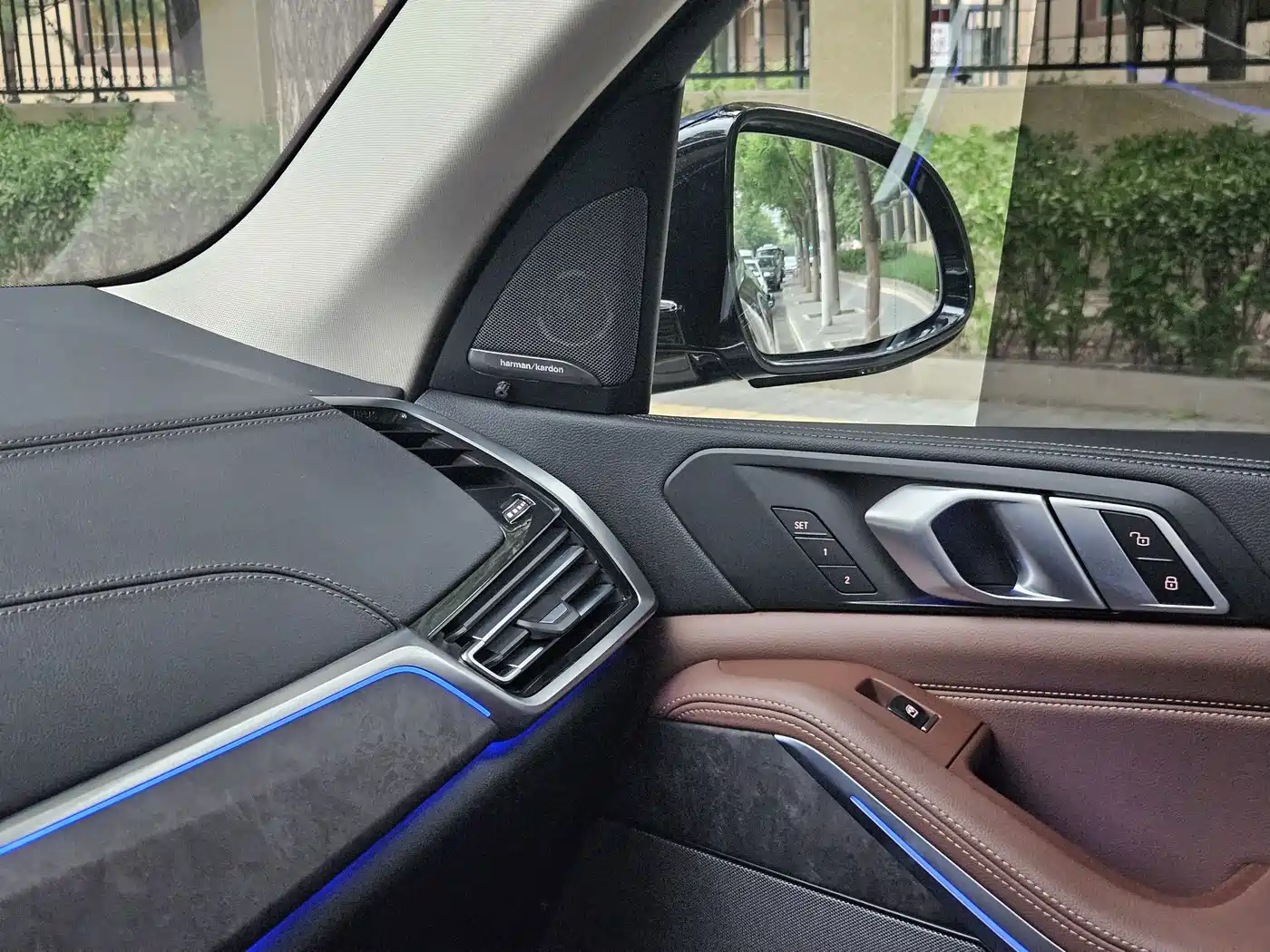 BMW X5 (Import) 2019 xDrive40i Exclusive M Sport Package фото 18