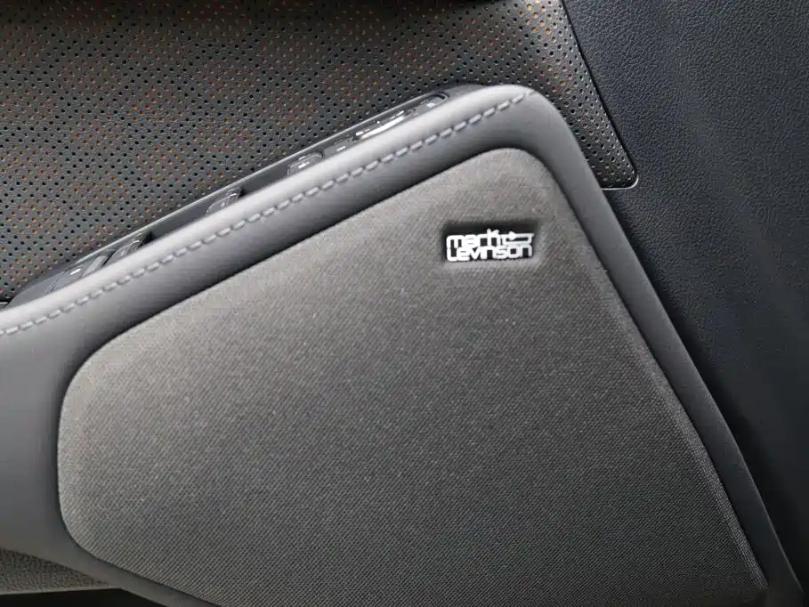 Фото 11 - Lexus GX