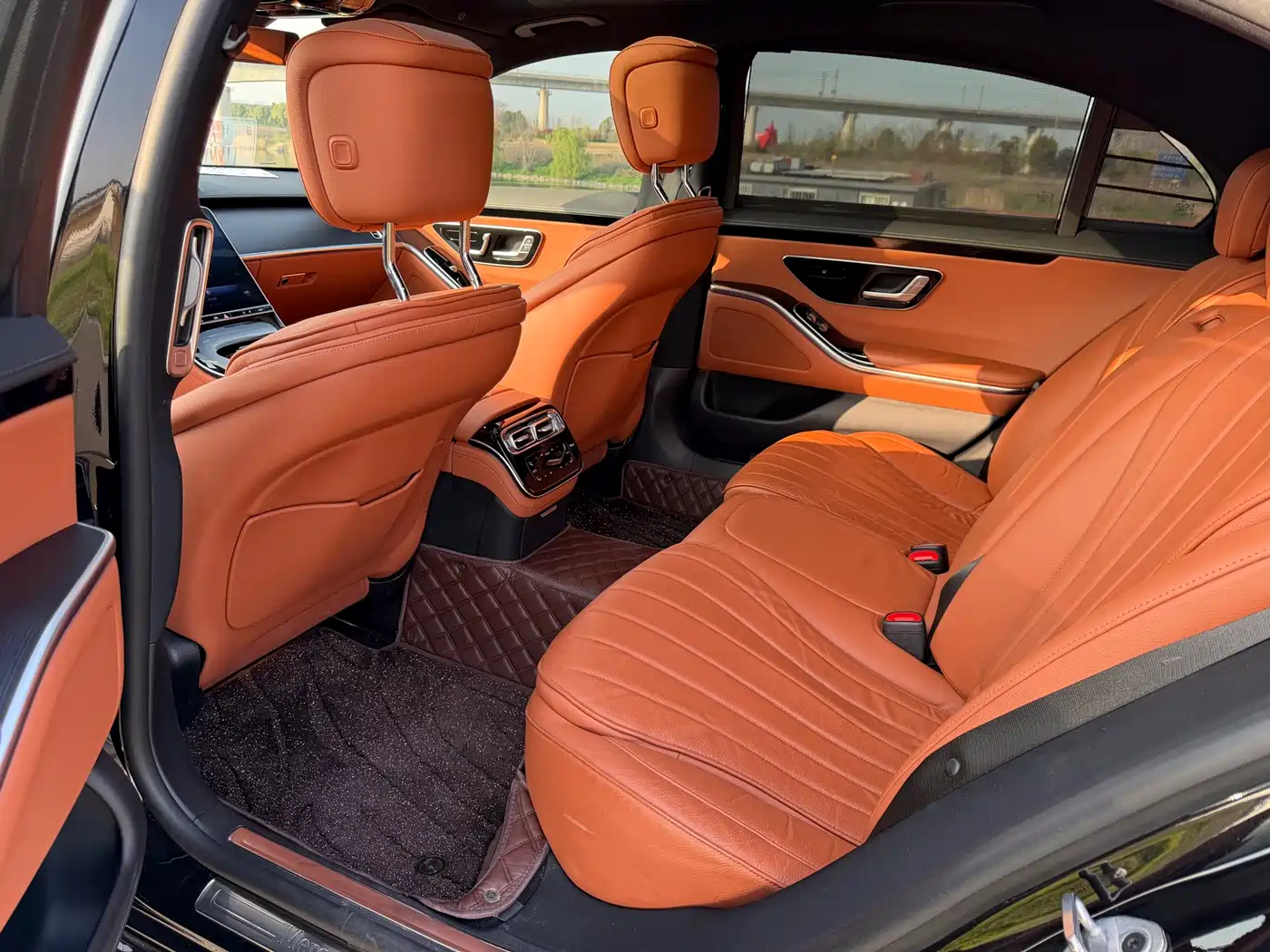 Mercedes-Benz S-Class 2023 Model S 400 L Business Edition фото 5
