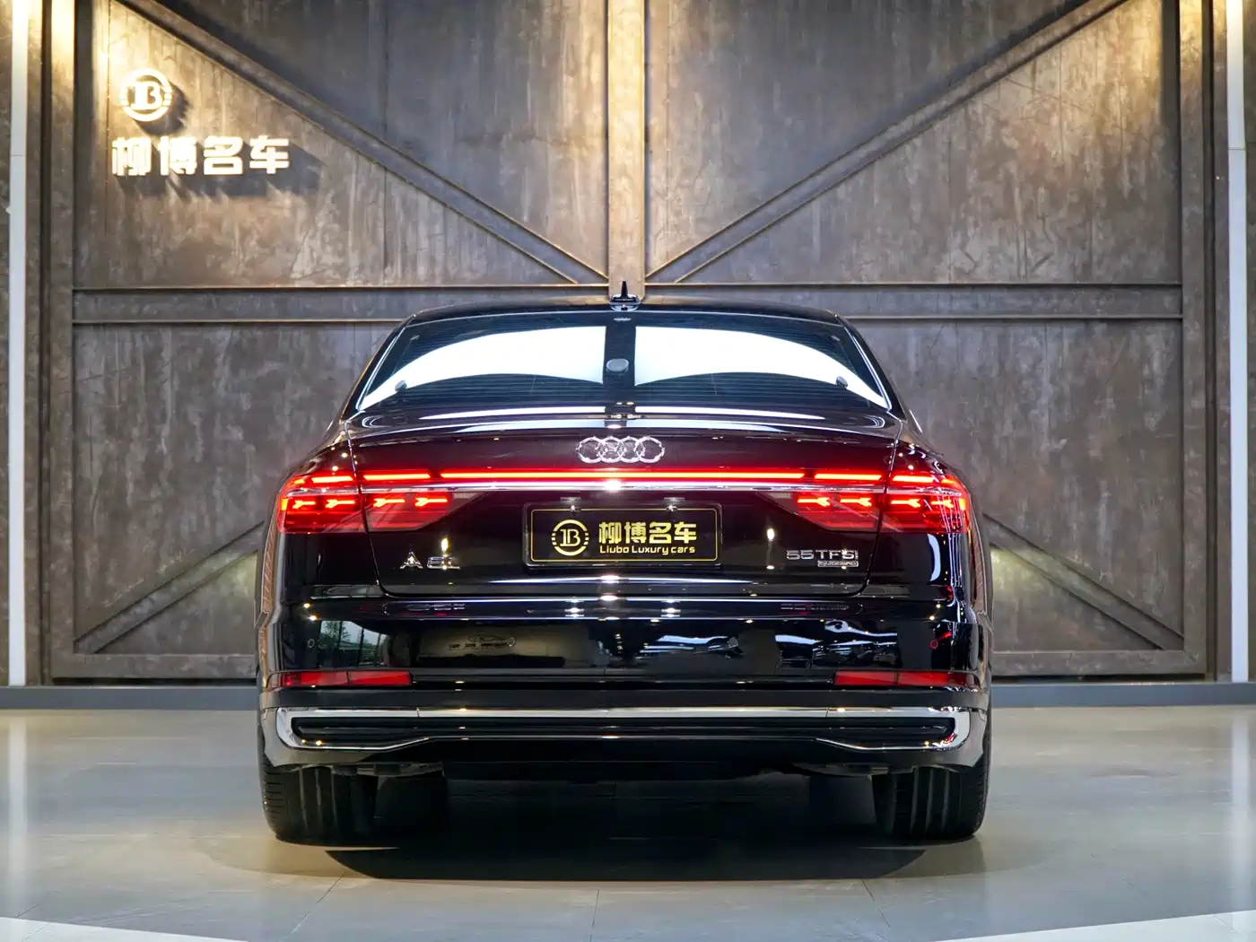 AUDI A8