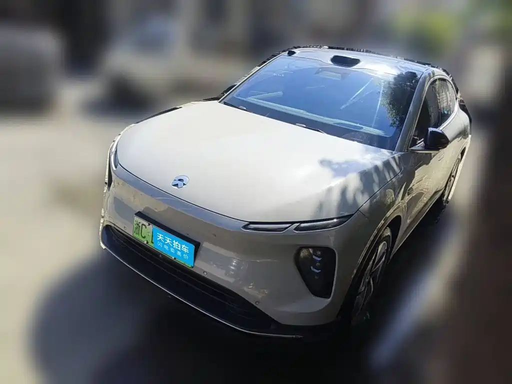 Nio EC6