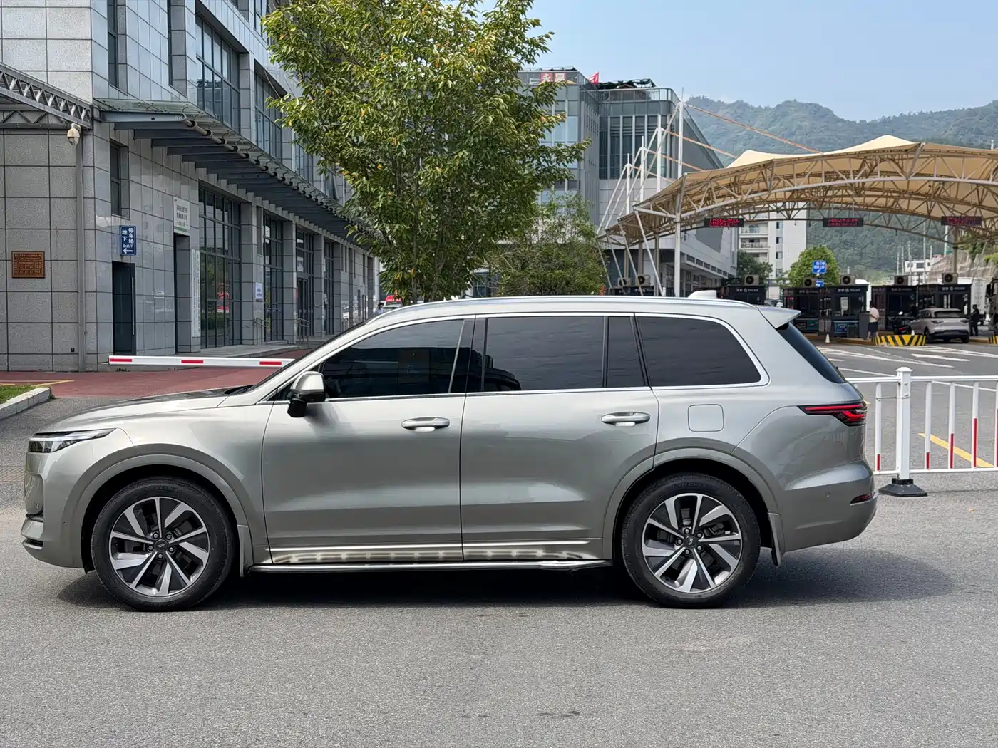 Li Auto Li ONE 2022 2021 Extended Range 6-Seater