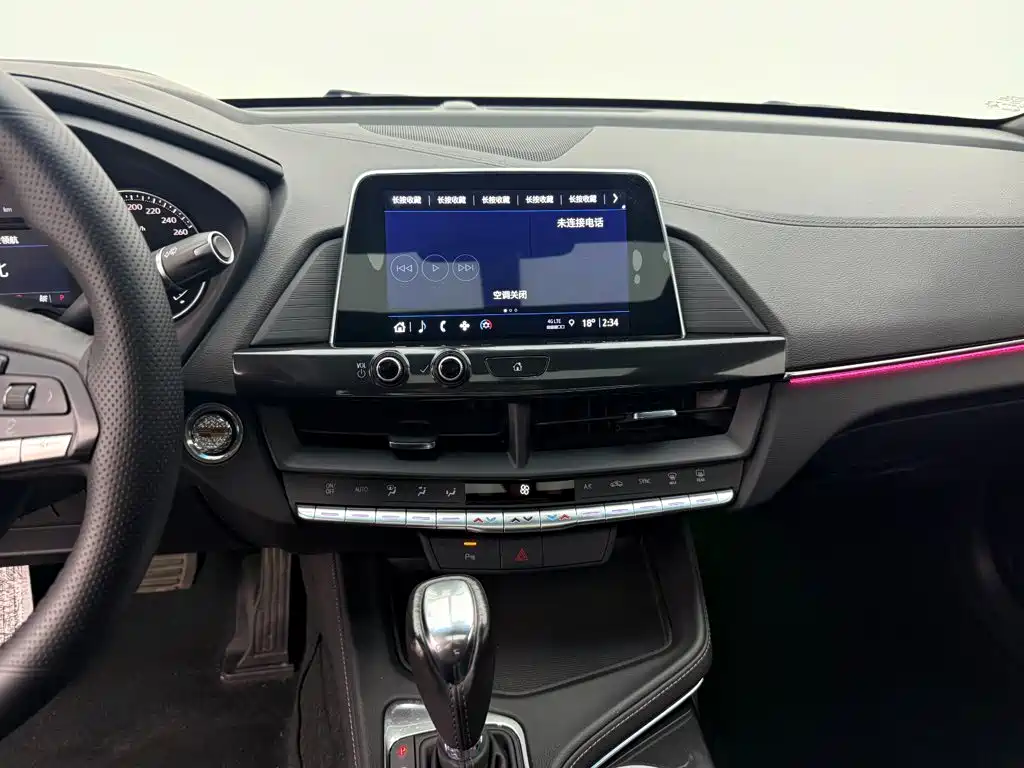 Cadillac CT4 2023 2022 28T Fashion Style