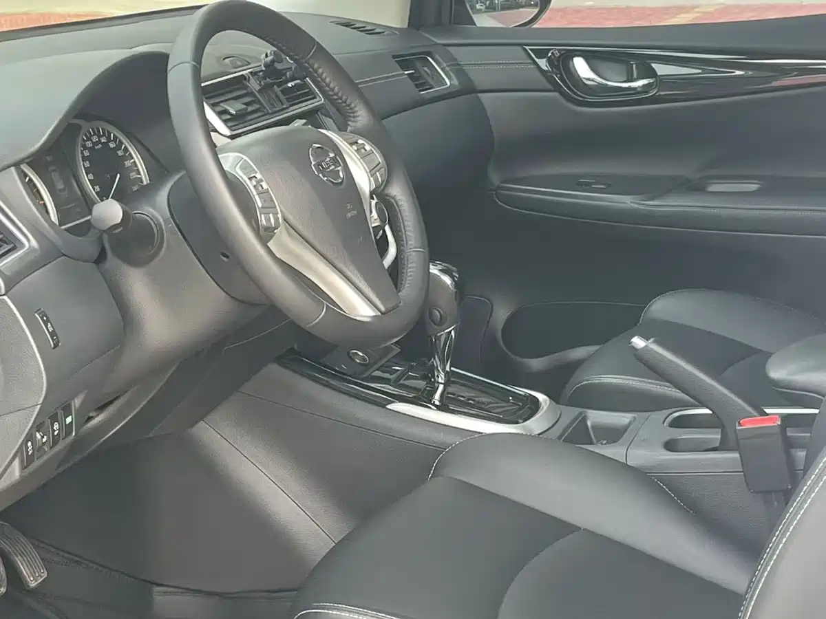 Nissan Tiida 2024 2024 1.6L CVT Smart Drive Edition