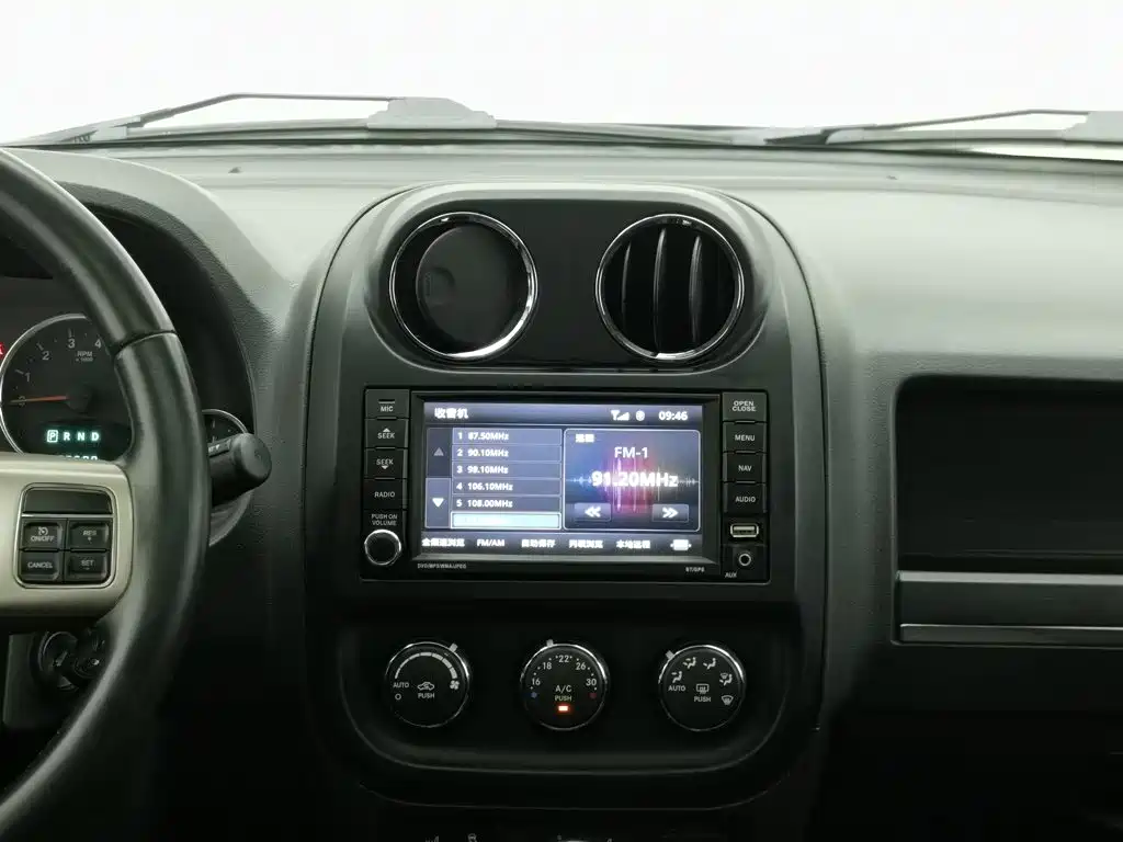 Jeep Compass (Import) 2012 2011 2.4L 4WD Luxury Navigation Edition