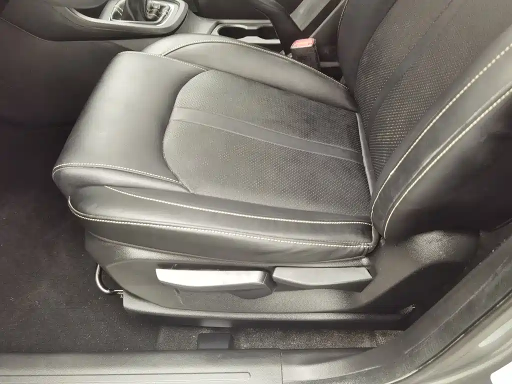 Baojun 360 2020 2019 1.5L Manual Elite China VI