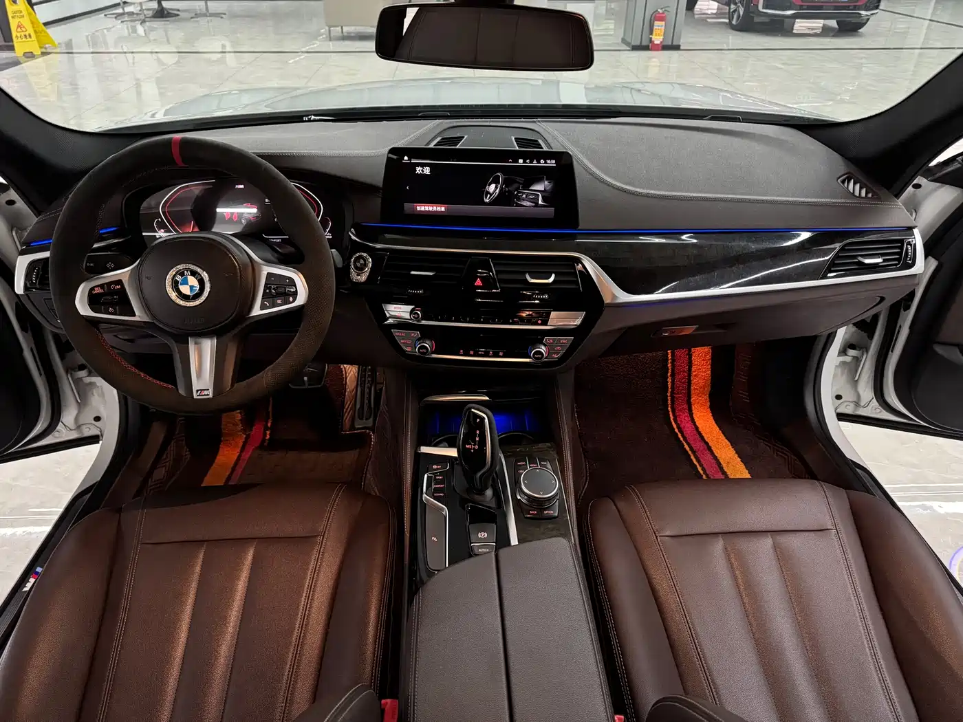 BMW 5 Series 2020 525Li M Sport Package фото 6