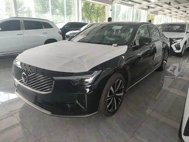 Volvo S90 2026