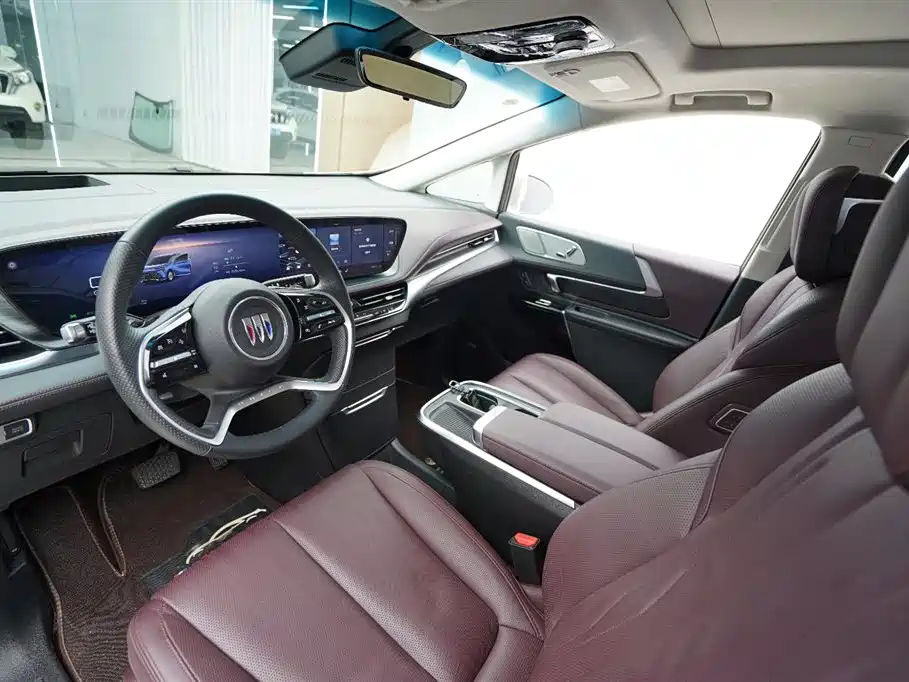 Buick Century 2023 2.0T 6-Seat World Edition фото 3