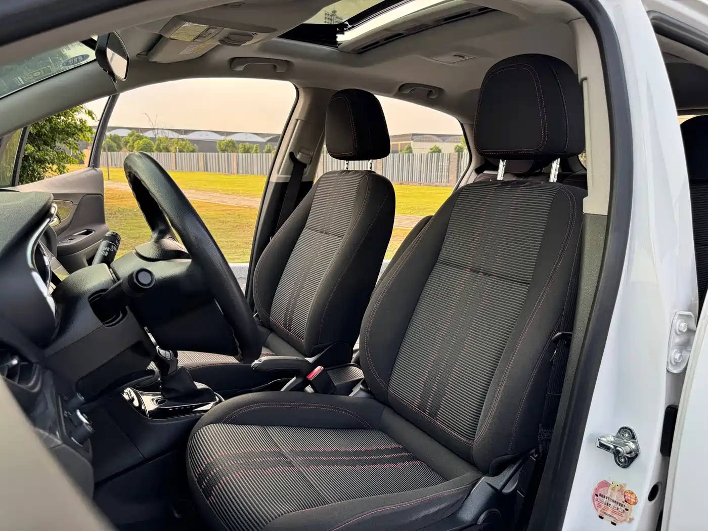 Photo 19 - Buick Encore