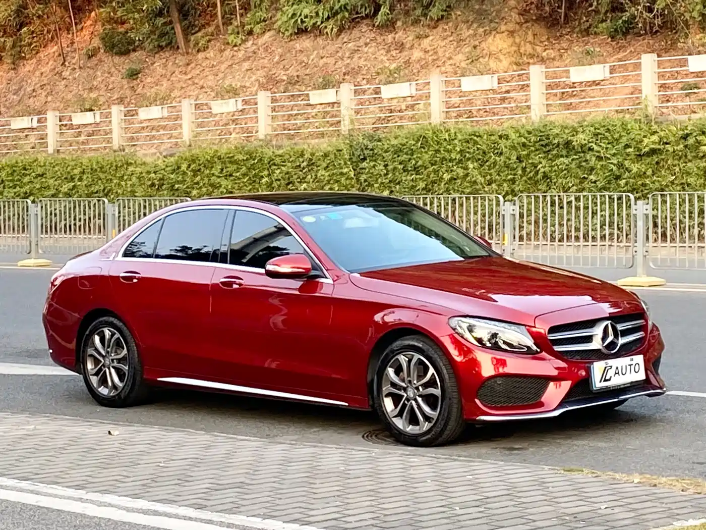 Mercedes-Benz C-Class 2015 Facelift C 200 L Sport фото 3