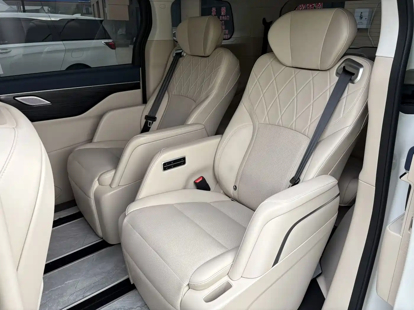 WEY Alpine 2024 2023 Model AWD Premium