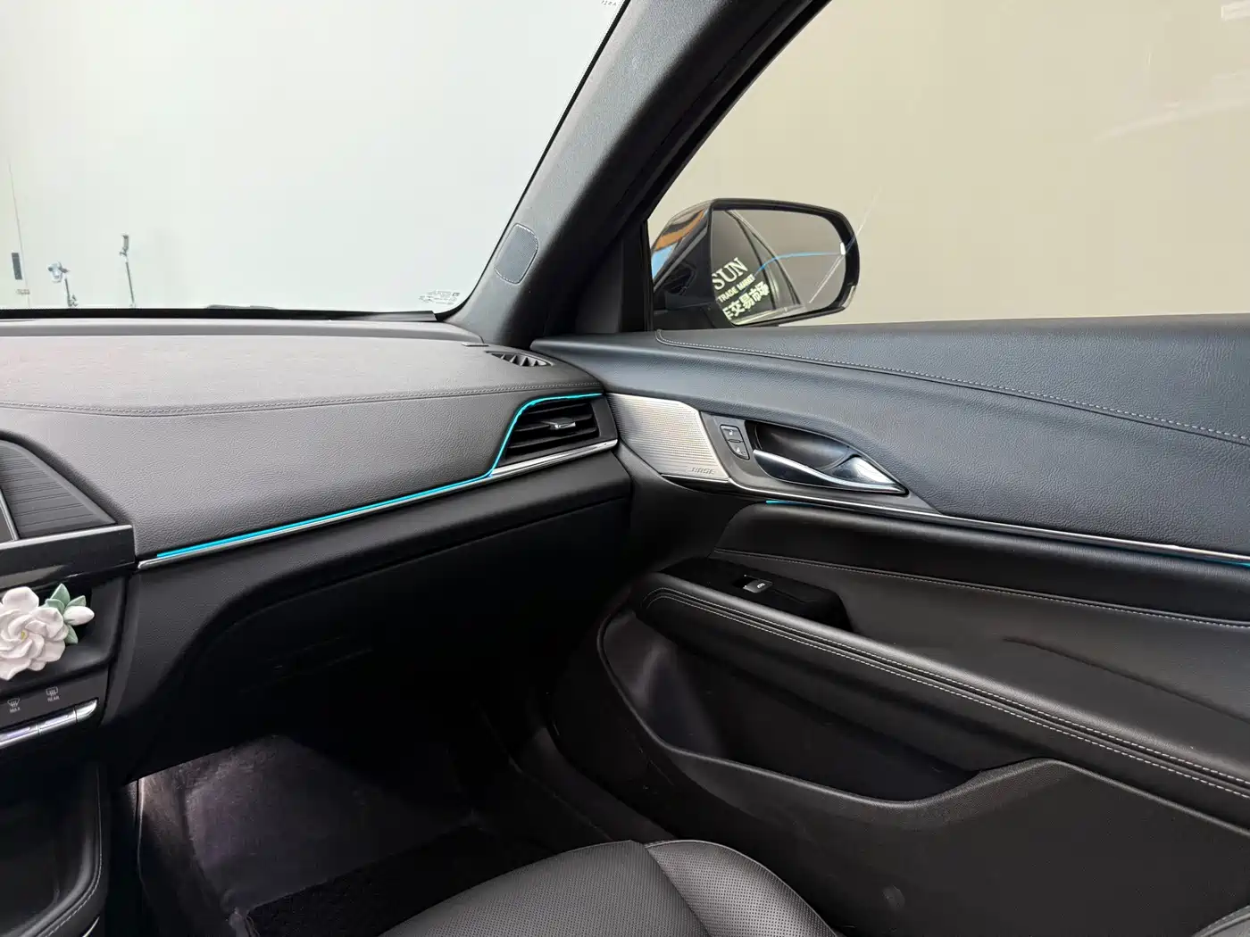 Cadillac CT4 2023 2023 28T Luxury Model