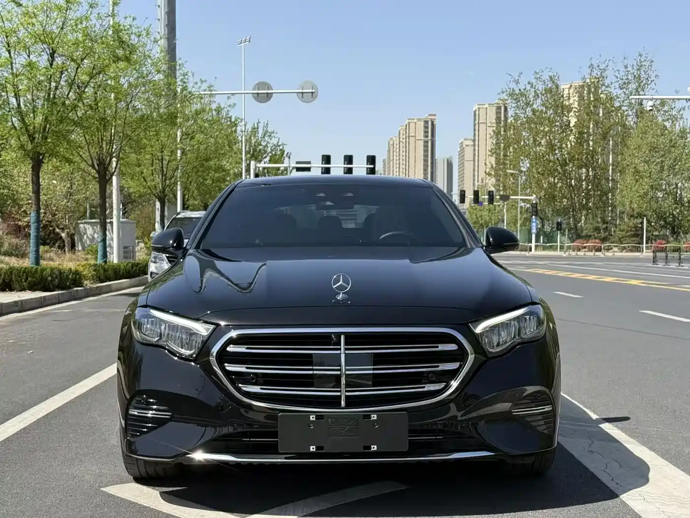 Mercedes-Benz E-Class New Energy 2025 2024 E 350 e L Plug-in Hybrid Sedan