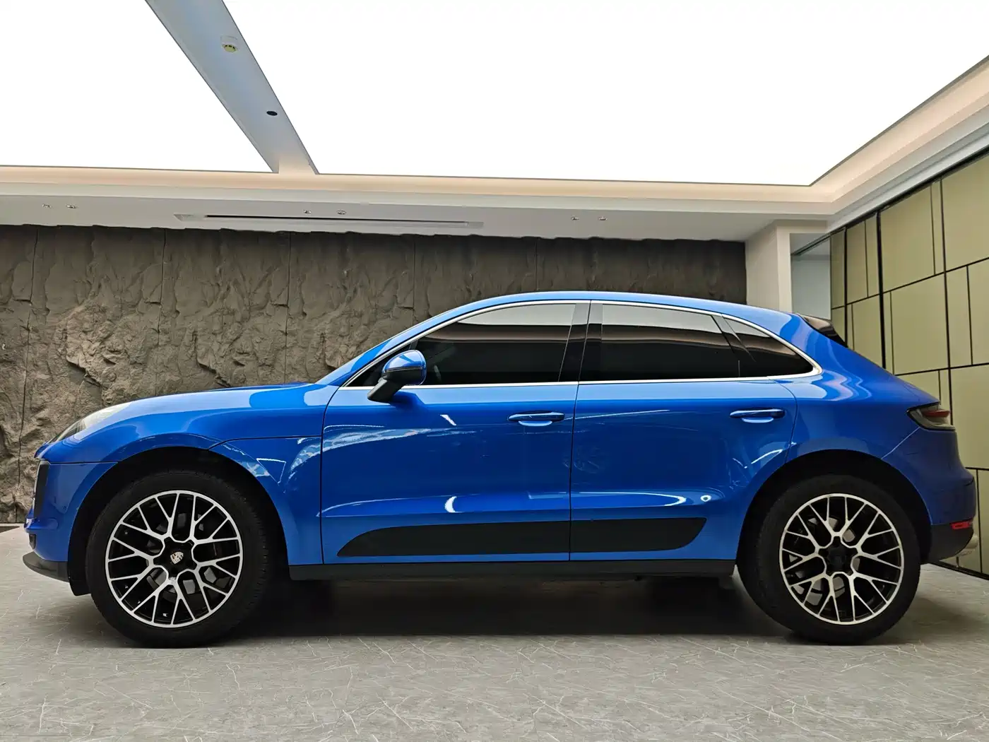 Porsche Macan 2018 Macan 2.0T фото 3