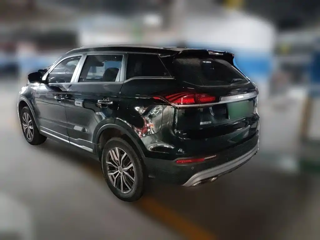 Фото 4 - Geely Boyue