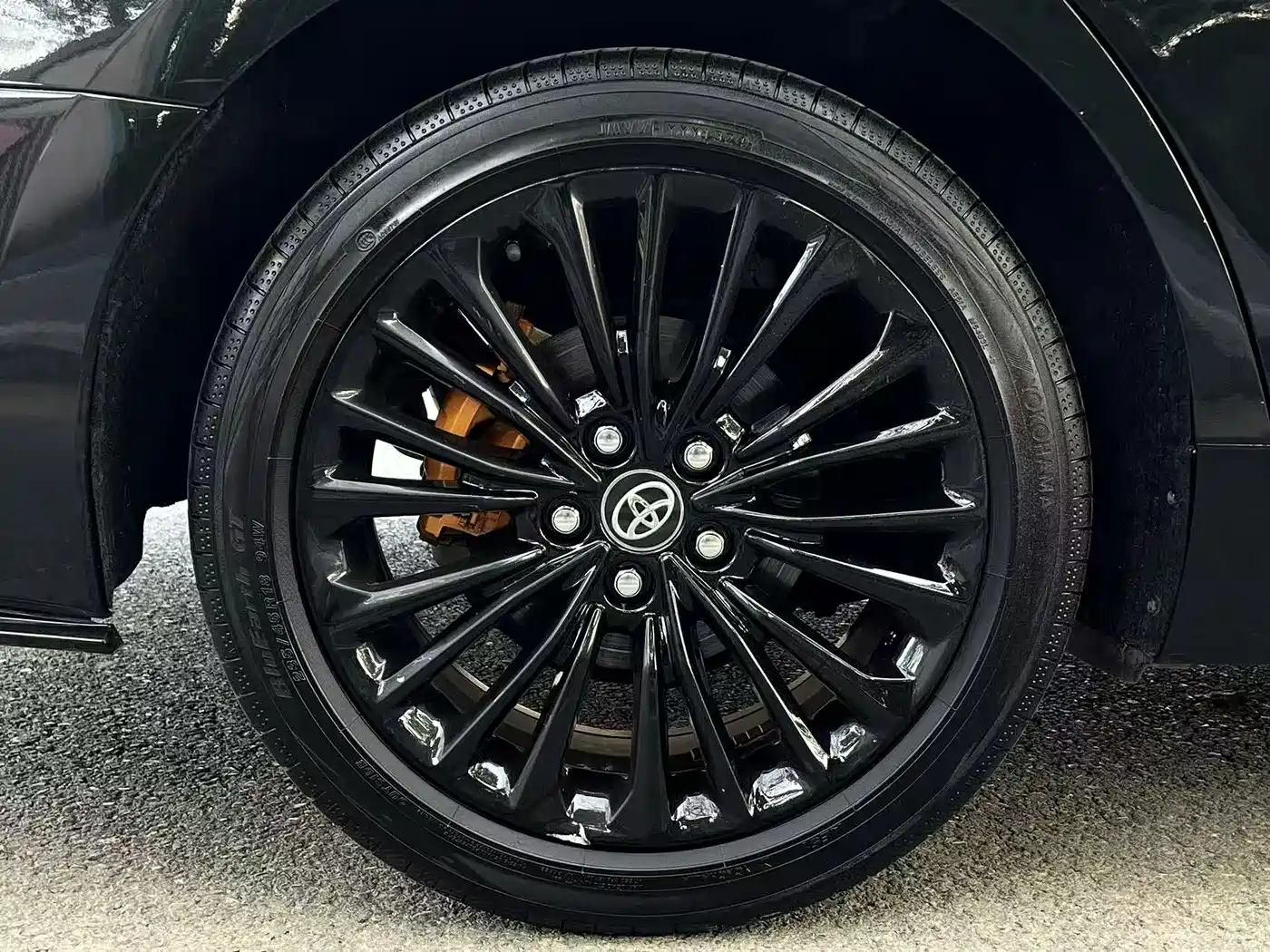 Toyota Avalon 2019 Hybrid 2.5L XLE Premium Edition China VI фото 14