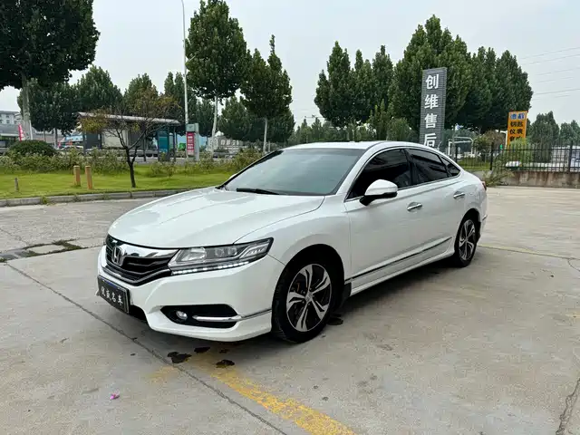  Honda Spirior 2015 2.4L Luxury Edition