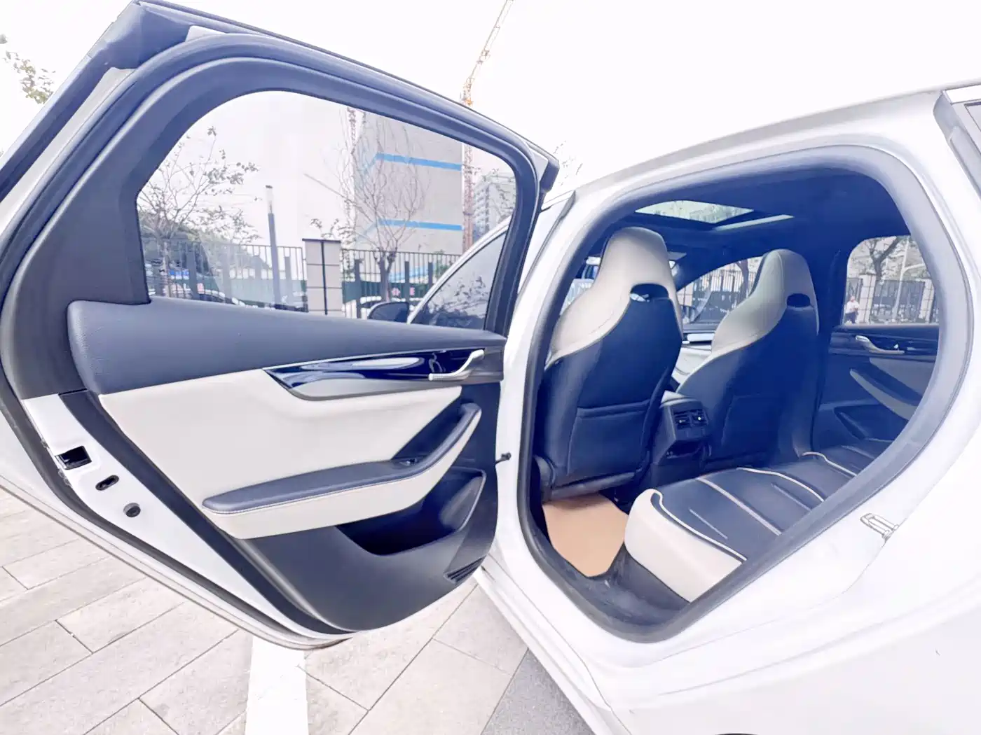 BYD Qin PLUS 2021 DM-i 55KM Flagship фото 20