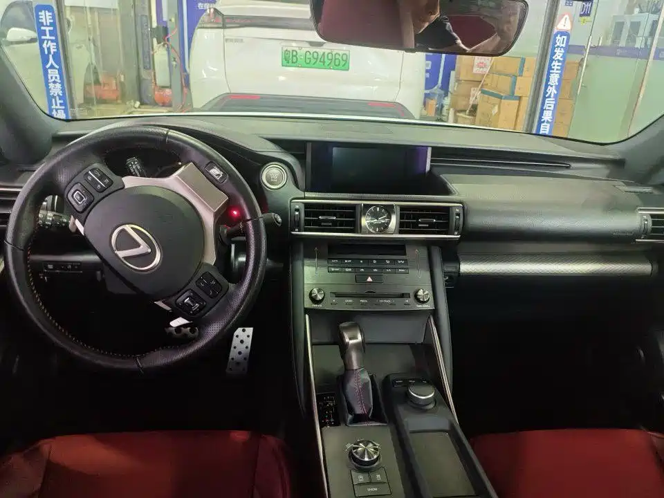 Lexus IS 2019 2017 300 F SPORT
