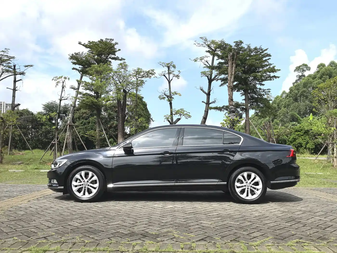 Volkswagen Magotan 2019 330TSI DSG Luxury Class China VI фото 4