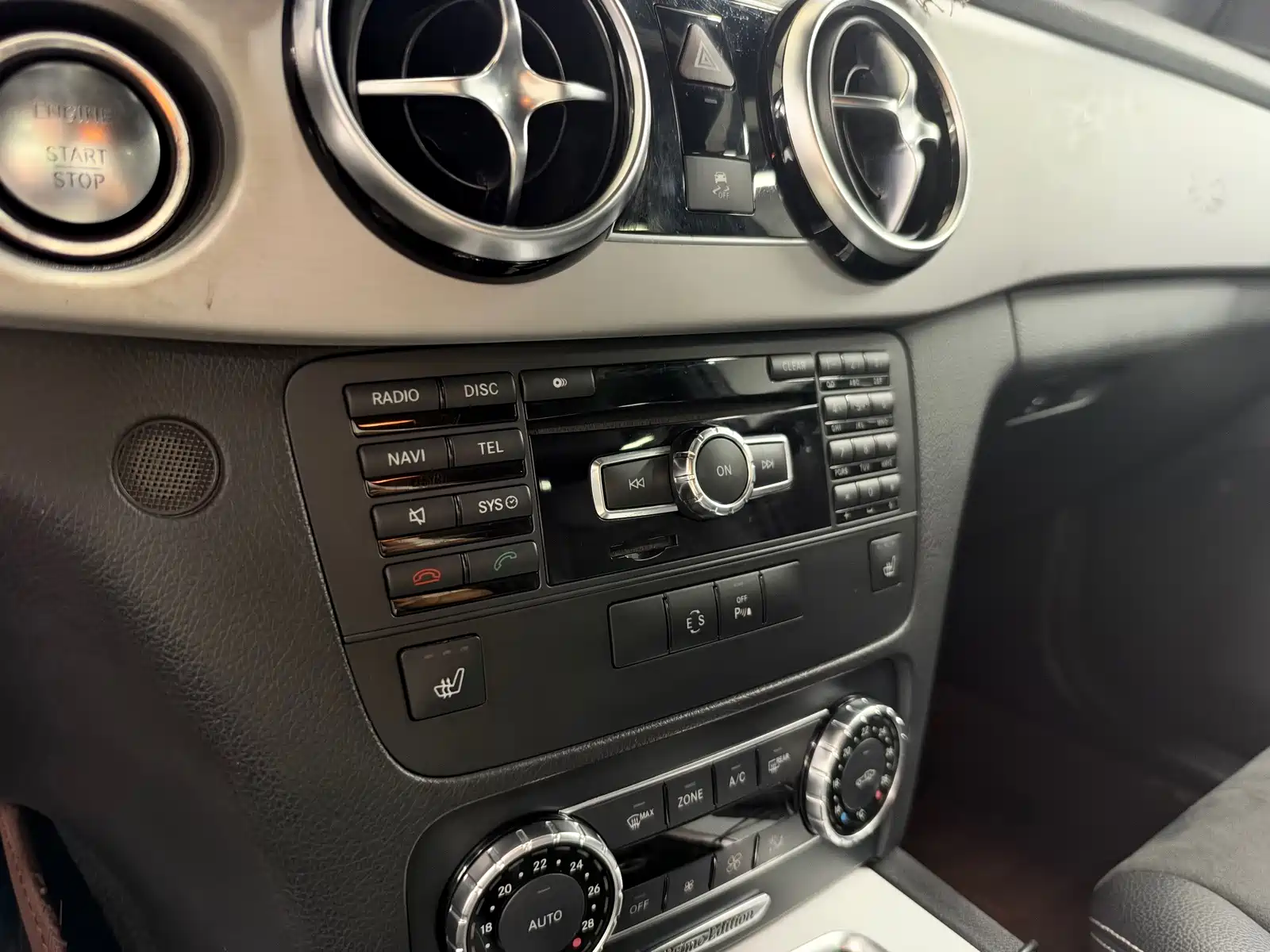 Photo 11 - Mercedes-Benz GLK-Class