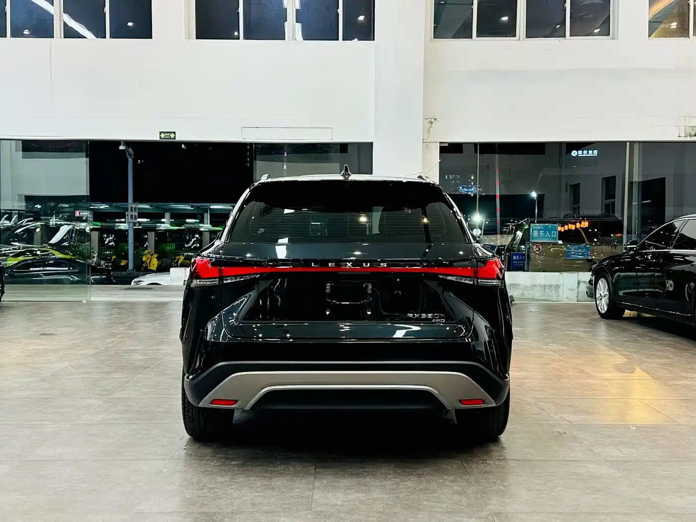 Lexus RX 2025 350h 4WD Premium Edition фото 5