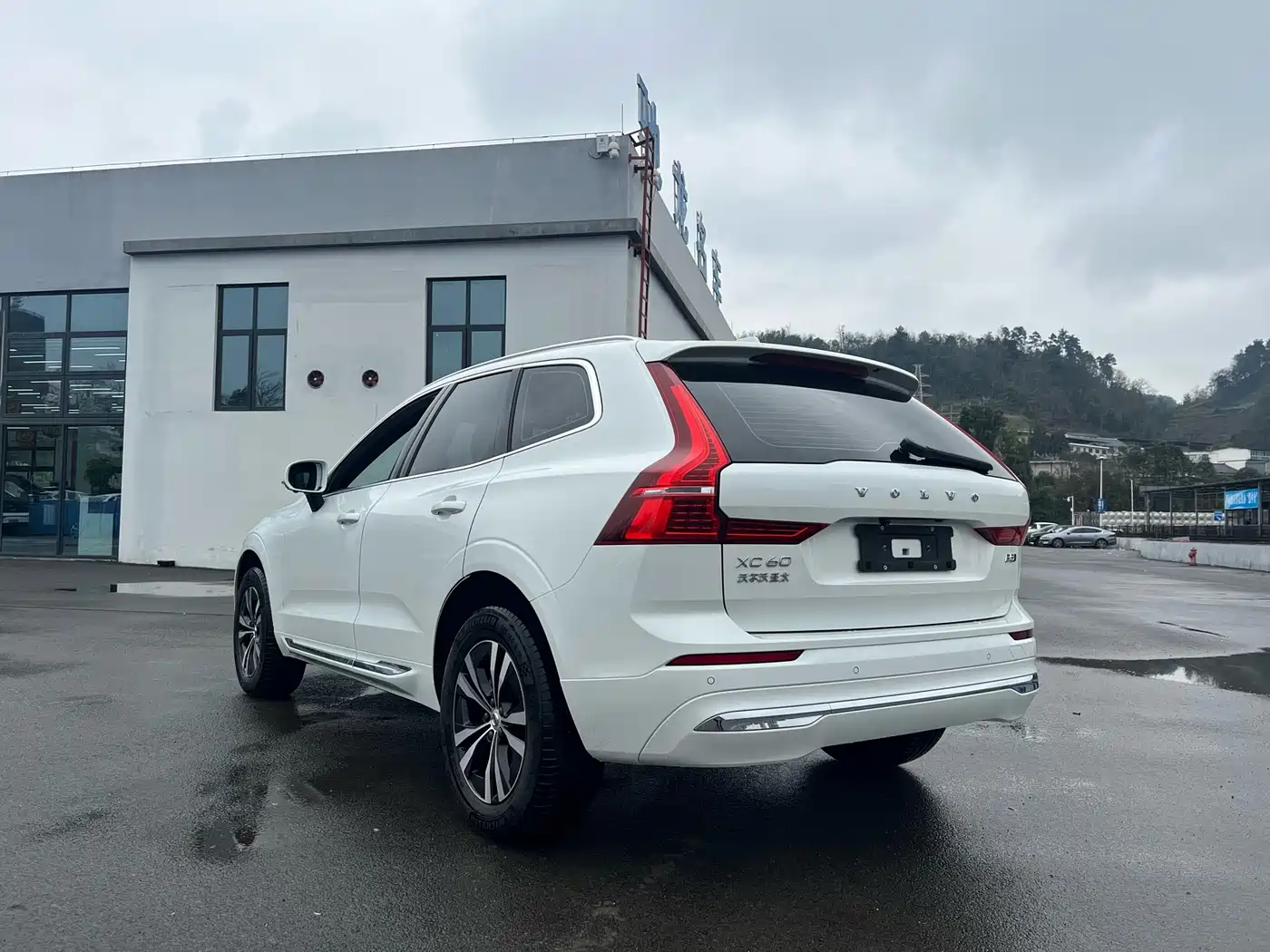 VOLVO XC60