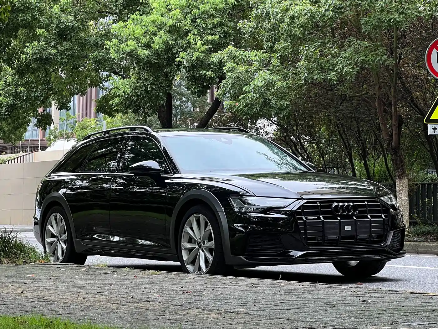 Audi A6 (Import) 2023 2024 allroad quattro 55 TFSI Premium Off-road