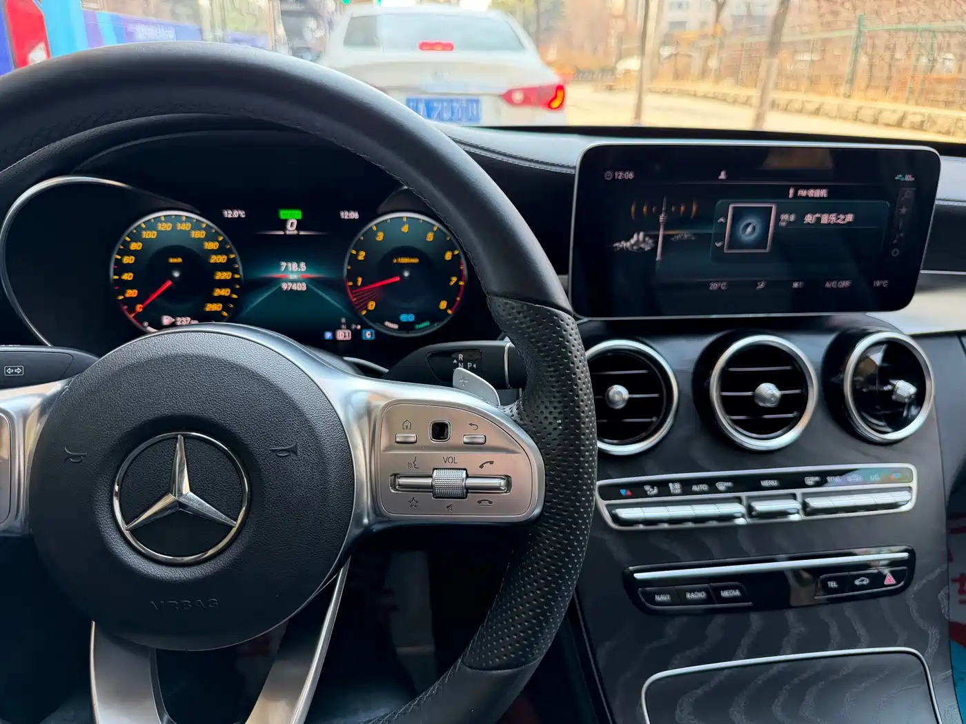 Mercedes-Benz C-Class 2020 C 260 L Sport фото 23