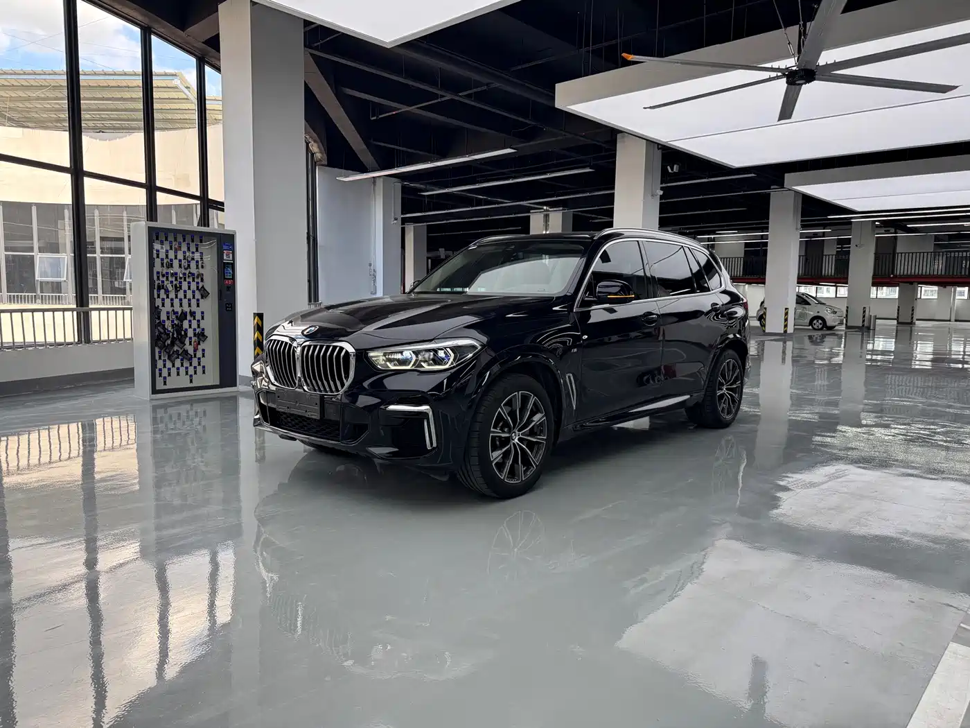 Фото 1 - BMW X5