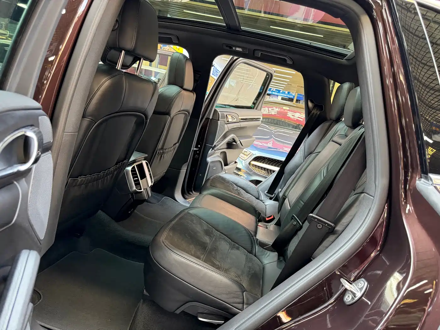 Фото 12 - Porsche Cayenne