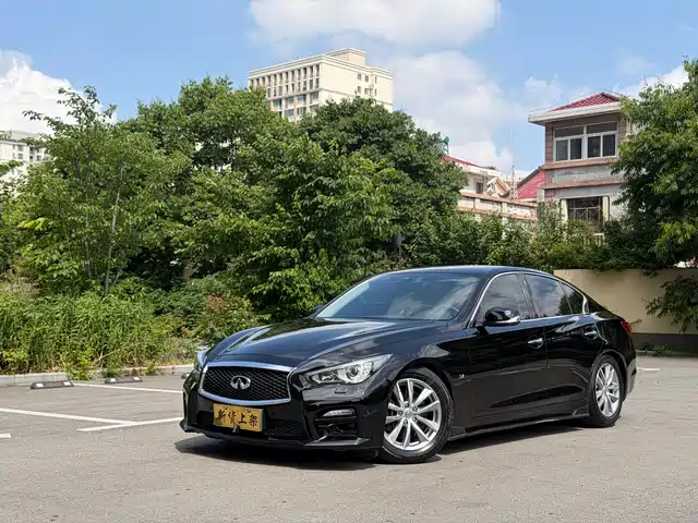 Infiniti Infiniti Q50 2014 3.7L Comfort Edition