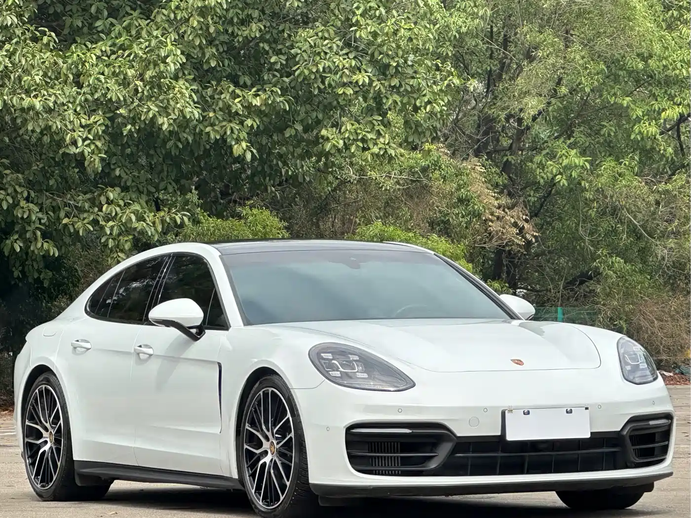 PORSCHE PANAMERA