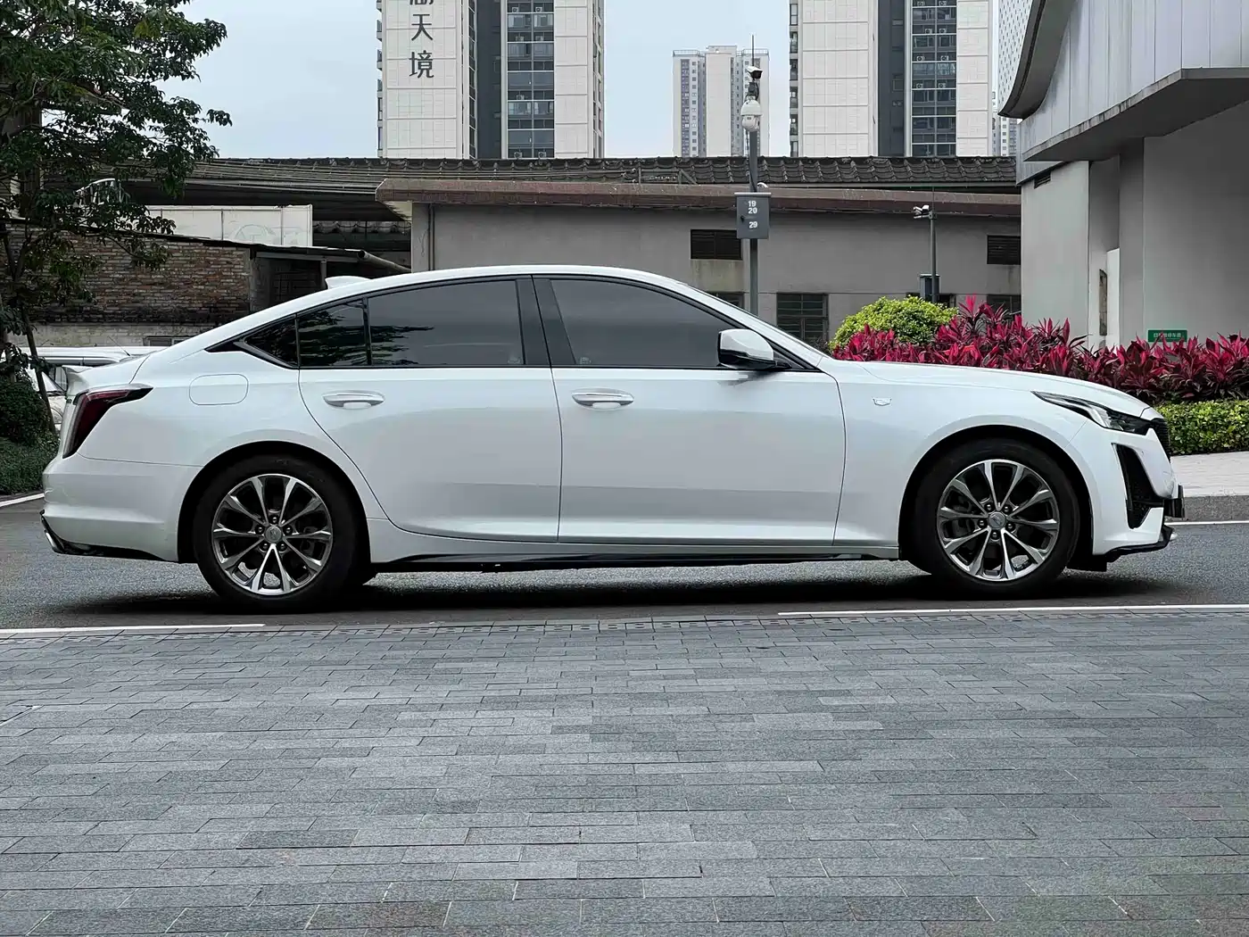 Cadillac CT5 2021 28T Leading Sport фото 8